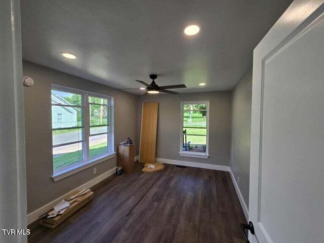 1100 King Springs Road, Johnson City, TN 37601