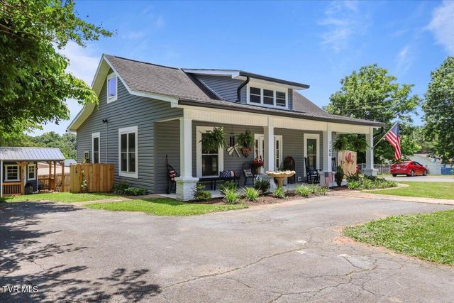 1100 King Springs Road, Johnson City, TN 37601