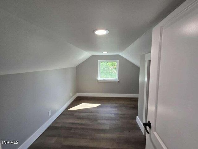 1100 King Springs Road, Johnson City, TN 37601