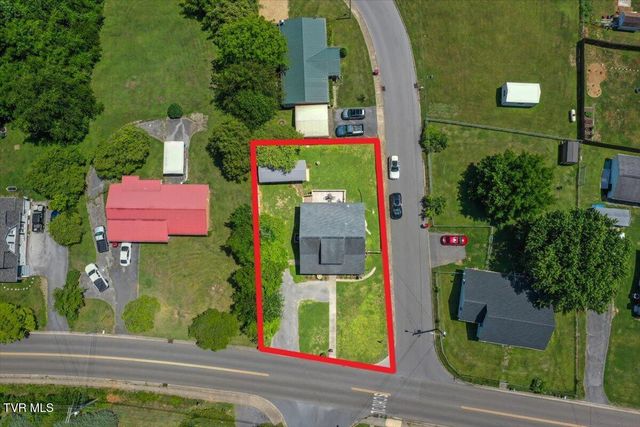 1100 King Springs Road, Johnson City, TN 37601