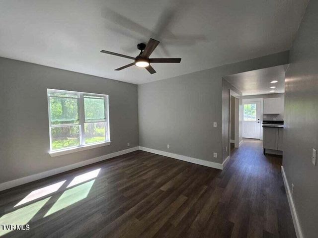 1100 King Springs Road, Johnson City, TN 37601