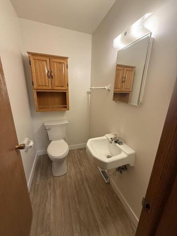 8414 S Verdev DRIVE, Oak Creek, WI 53154