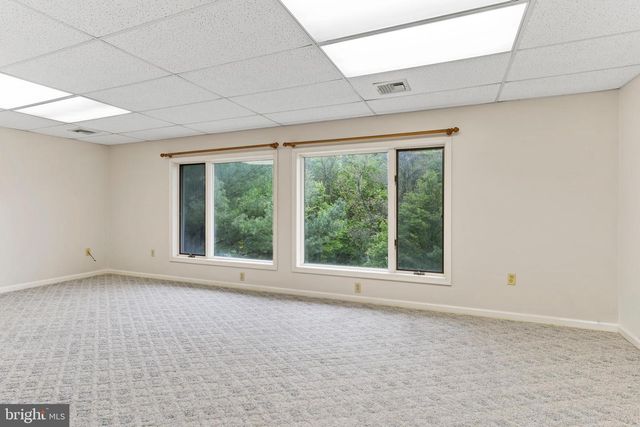 1724 CREEK VISTA DR, New Cumberland, PA 17070