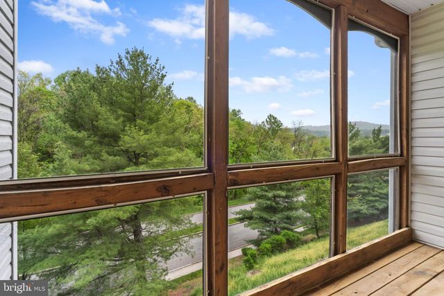 1724 CREEK VISTA DR, New Cumberland, PA 17070