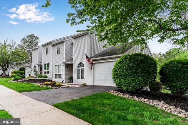 1724 CREEK VISTA DR, New Cumberland, PA 17070