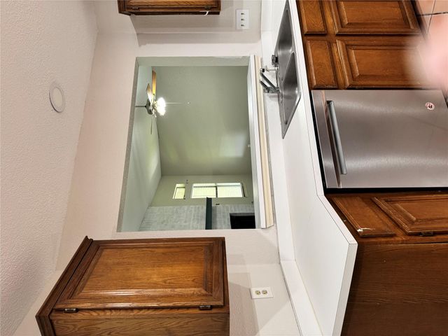 1000 Twin Creek DR, Pflugerville, TX 78660