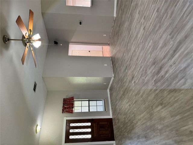 1000 Twin Creek DR, Pflugerville, TX 78660
