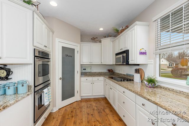 7443 Watermark Drive 32, Allendale, MI 49401