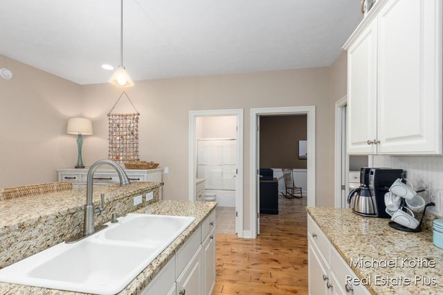 7443 Watermark Drive 32, Allendale, MI 49401