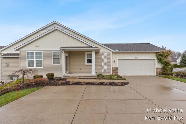 7443 Watermark Drive 32, Allendale, MI 49401