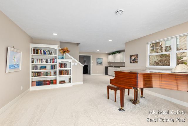 7443 Watermark Drive 32, Allendale, MI 49401