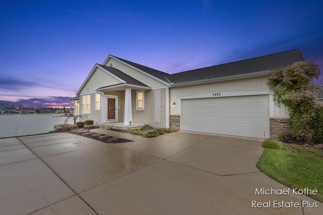 7443 Watermark Drive 32, Allendale, MI 49401