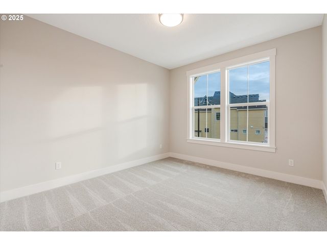 17747 Nw Layla Dr Lot 7, Portland, OR 97229