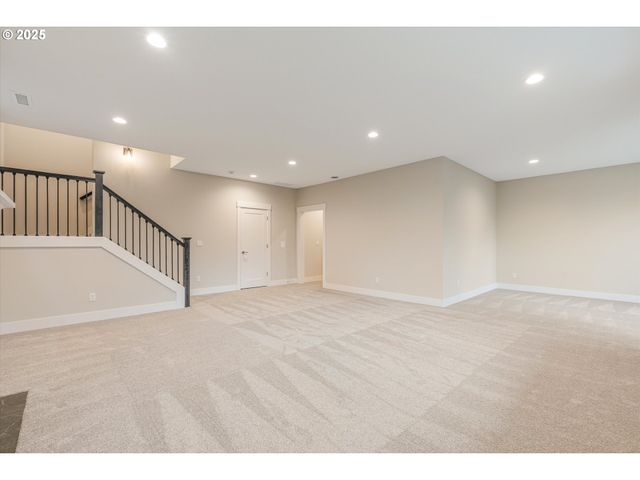 17747 Nw Layla Dr Lot 7, Portland, OR 97229