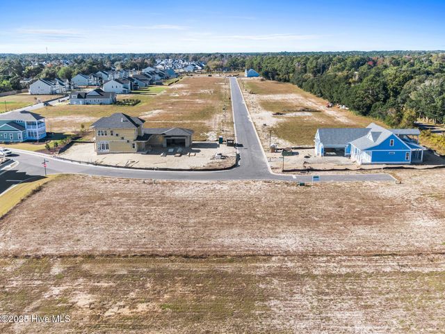 76 Solstice Way, Hampstead, NC 28443