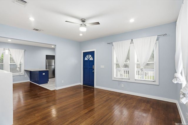 1502 W Elsmere, San Antonio, TX 78201