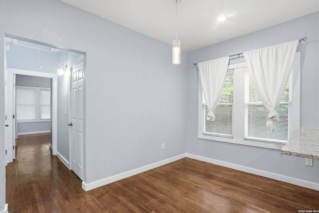 1502 W Elsmere, San Antonio, TX 78201