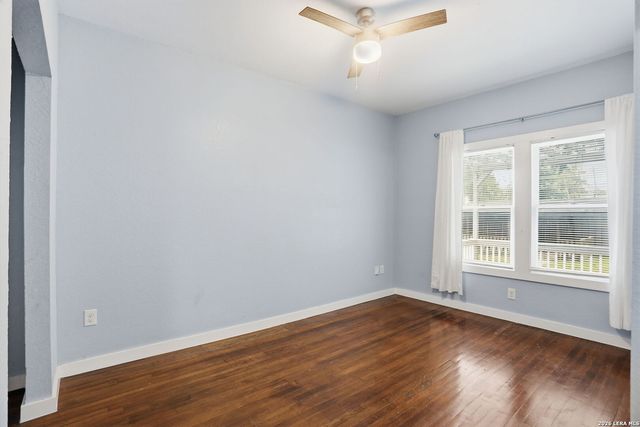 1502 W Elsmere, San Antonio, TX 78201