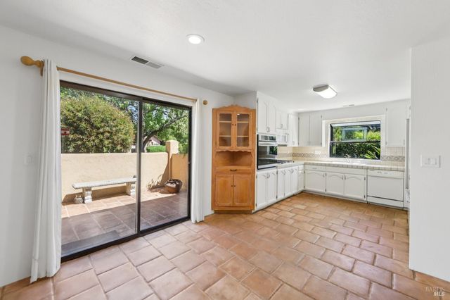 424 La Quinta Ln, Sonoma, CA 95476