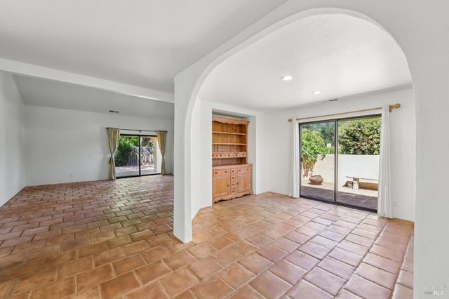 424 La Quinta Ln, Sonoma, CA 95476
