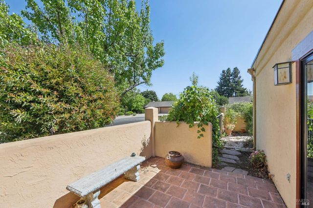 424 La Quinta Ln, Sonoma, CA 95476