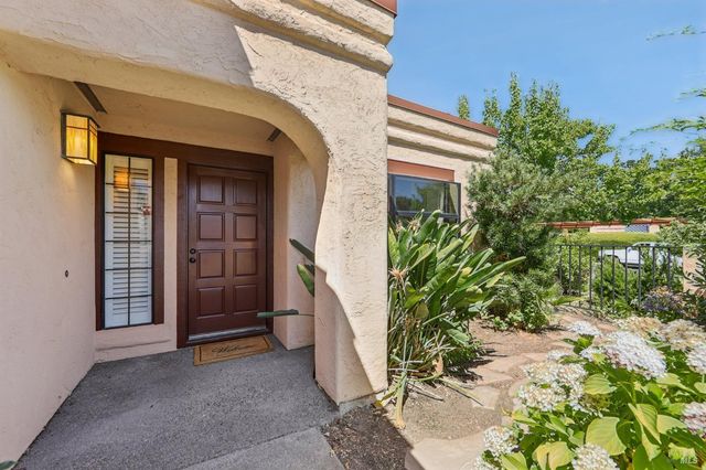 424 La Quinta Ln, Sonoma, CA 95476