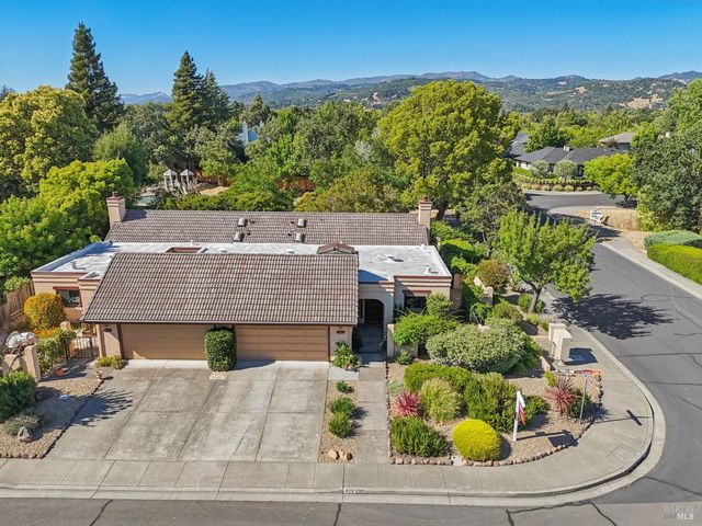 424 La Quinta Ln, Sonoma, CA 95476