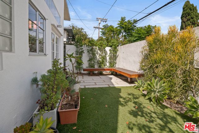 229 San Juan Avenue, Los Angeles, CA 90291