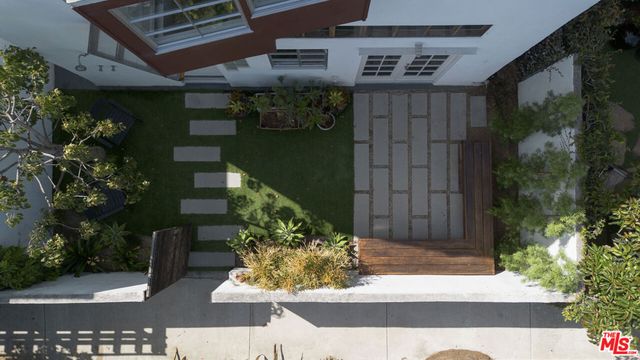 229 San Juan Avenue, Los Angeles, CA 90291