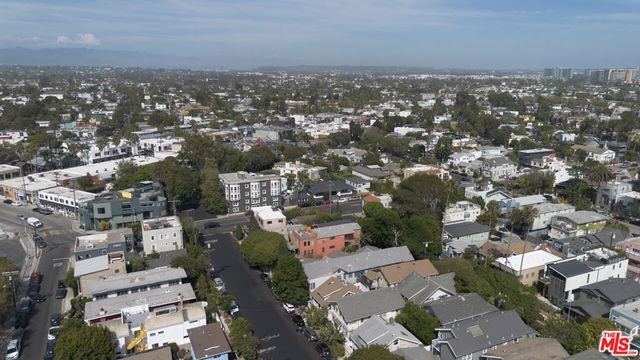 229 San Juan Avenue, Los Angeles, CA 90291