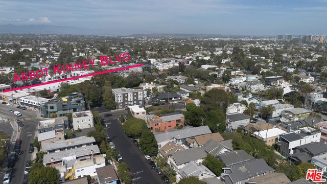 229 San Juan Avenue, Los Angeles, CA 90291