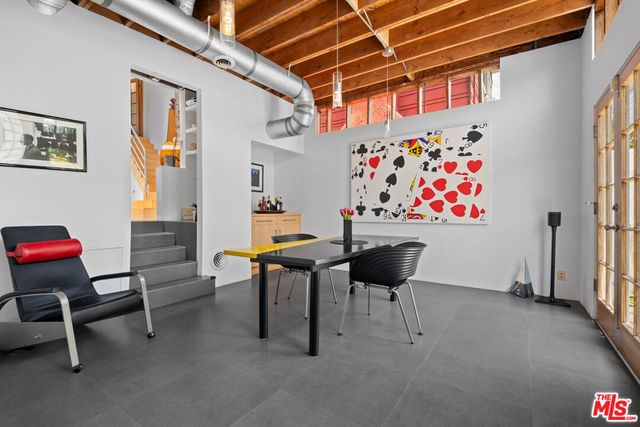 229 San Juan Avenue, Los Angeles, CA 90291