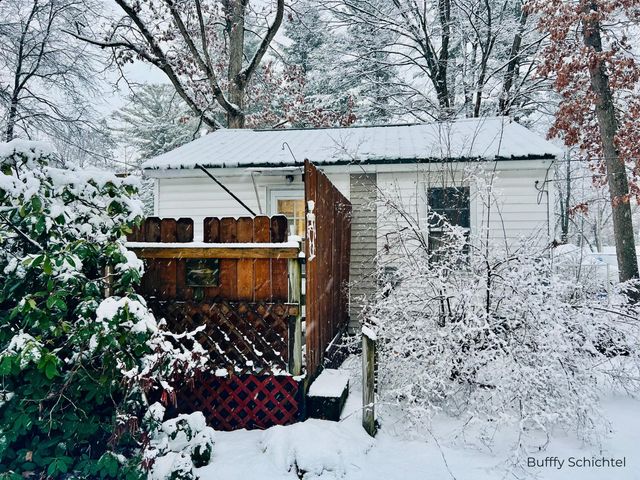 6716 Chapman Avenue, Newaygo, MI 49337