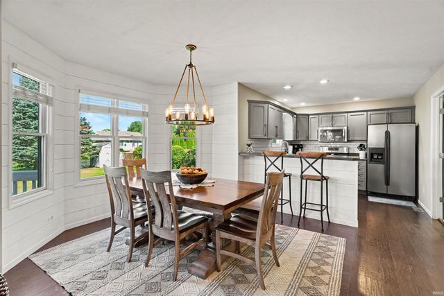 53373 Victor Drive, Granger, IN 46530
