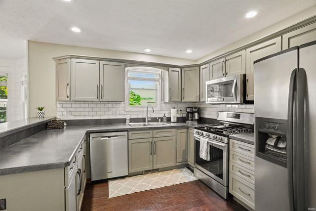 53373 Victor Drive, Granger, IN 46530