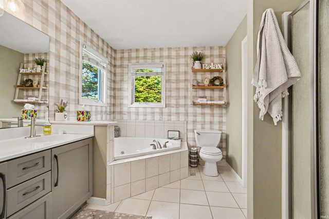 53373 Victor Drive, Granger, IN 46530