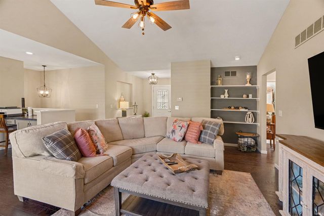 53373 Victor Drive, Granger, IN 46530