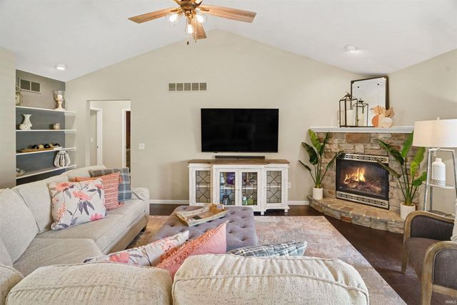 53373 Victor Drive, Granger, IN 46530