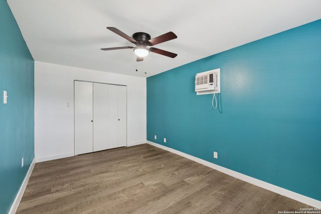 2950 LASSES BLVD, San Antonio, TX 78223