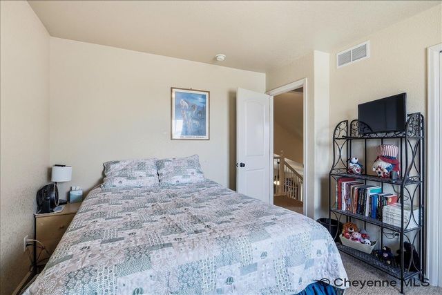 5417 LIZ RANCH RD, Cheyenne, WY 82007