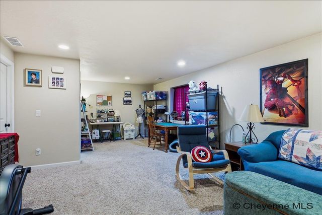 5417 LIZ RANCH RD, Cheyenne, WY 82007