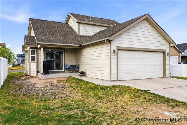 5417 LIZ RANCH RD, Cheyenne, WY 82007
