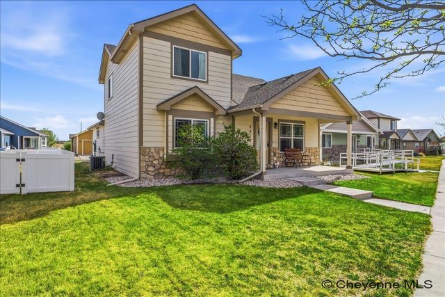 5417 LIZ RANCH RD, Cheyenne, WY 82007