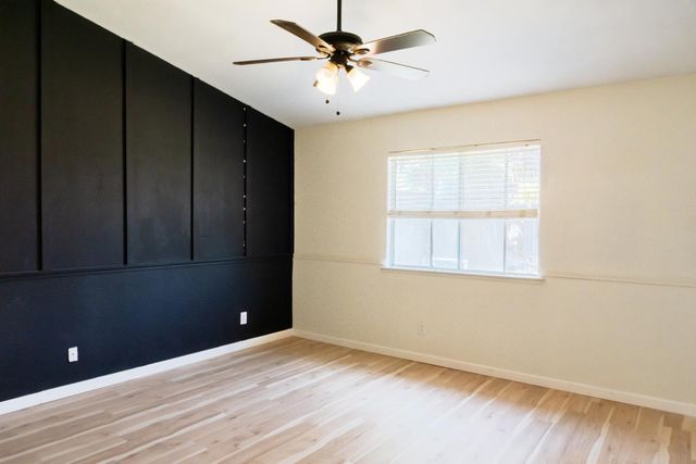 5430 W Fedora Avenue, Fresno, CA 93722