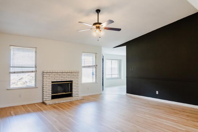 5430 W Fedora Avenue, Fresno, CA 93722