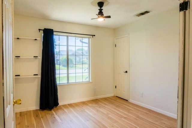 5430 W Fedora Avenue, Fresno, CA 93722