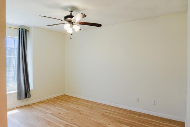 5430 W Fedora Avenue, Fresno, CA 93722