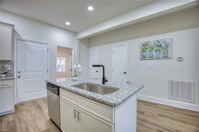 1004 Barney ST, Norfolk, VA 23504