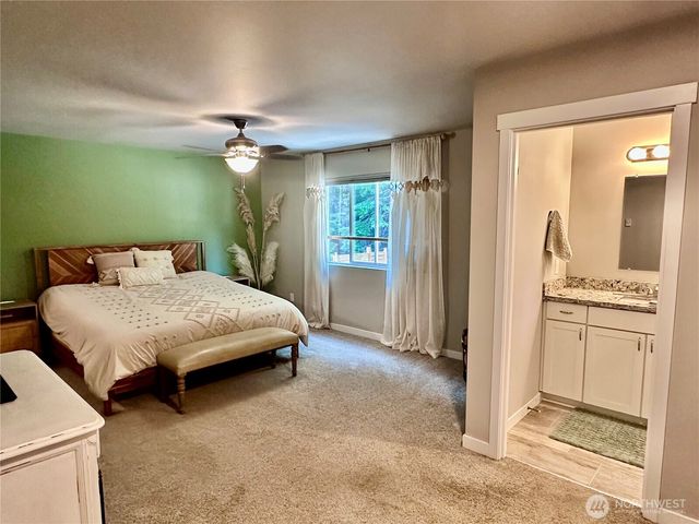 141 E Ellinor Peak Place, Belfair, WA 98528