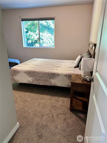 141 E Ellinor Peak Place, Belfair, WA 98528